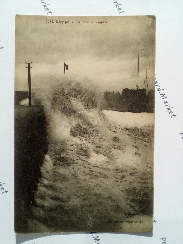 /France/Dieppe/FR_place_19xx_Dieppe. La Jetee - Tempete.jpg